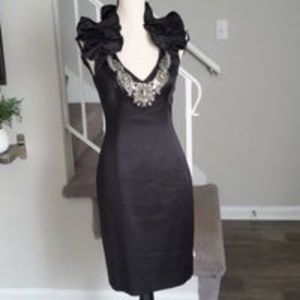 Karen Millen Black Gem Neck Silk Dress Sz 6